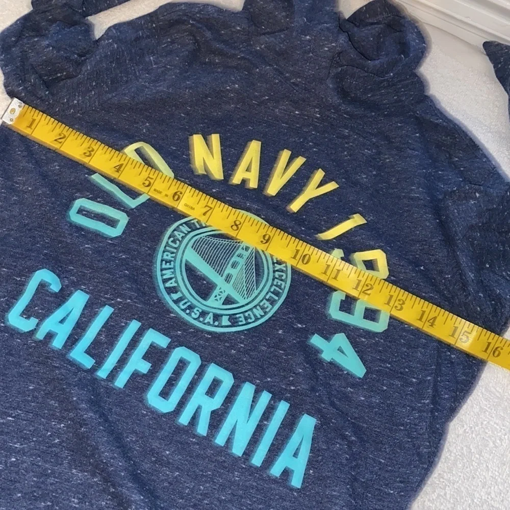 Old Navy T-shirt long sleeve pullover style hoodie size medium 8